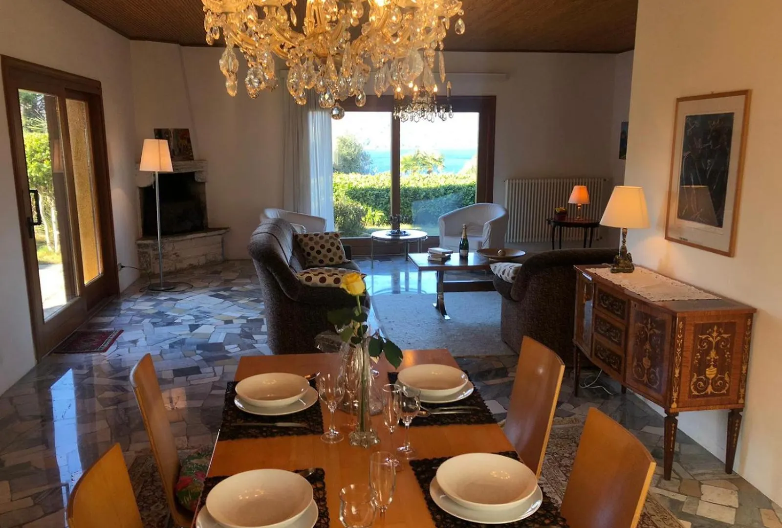 Mirabella Villa Brezzo